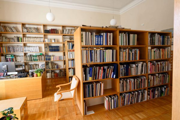 O domoznanskem oddelku
